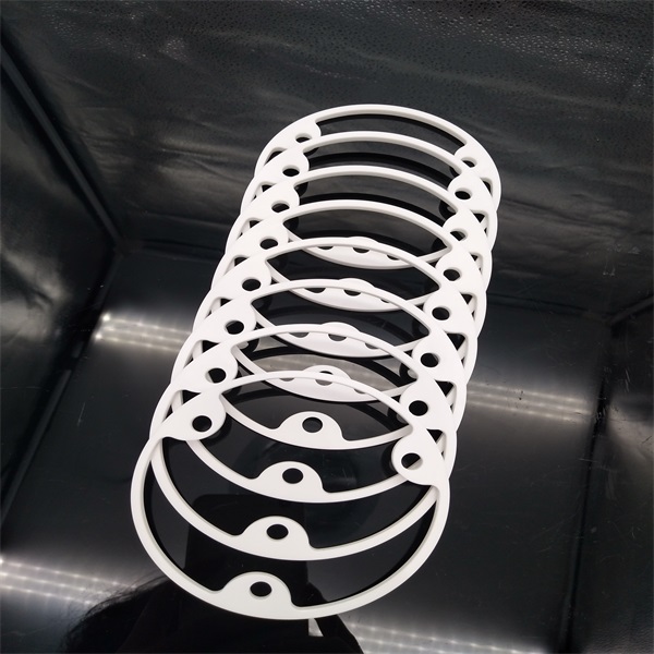 氧化鋯陶瓷燒結(jié)溫度和什么因素有關(guān)？